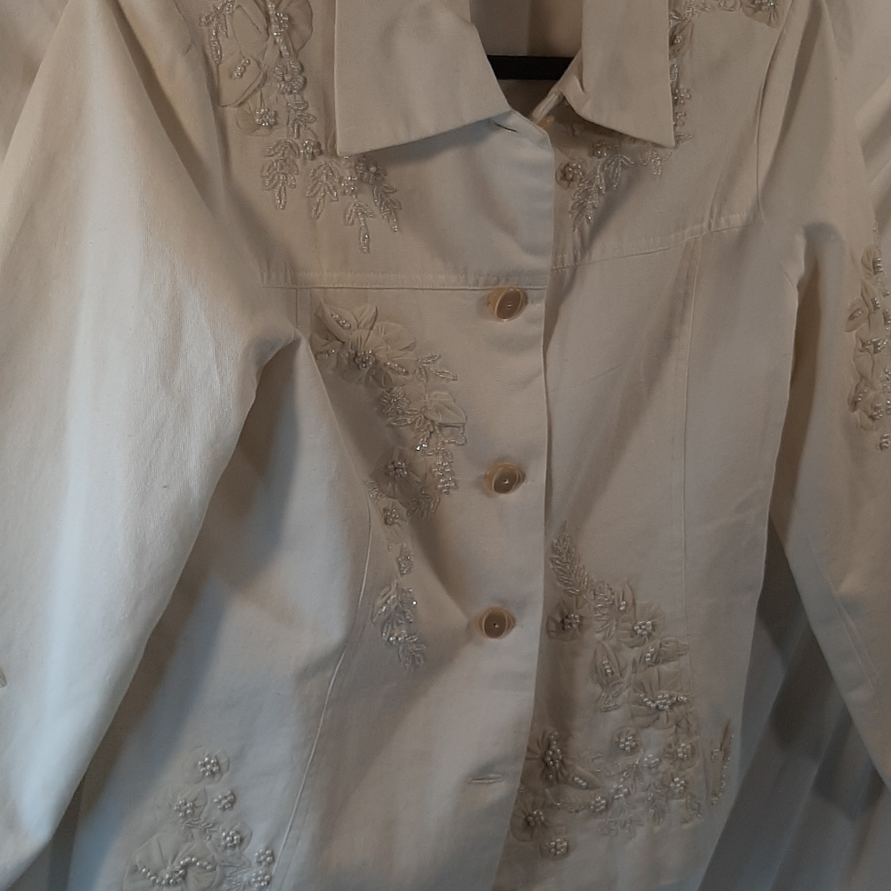 Jacket - Picture 2 of 7
